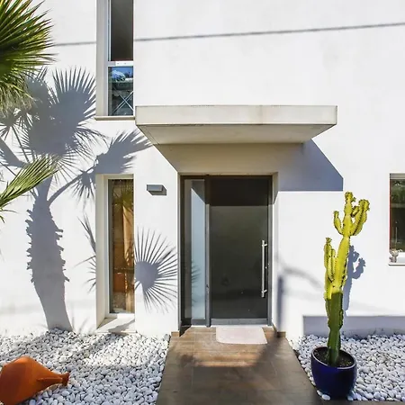 063 Lavanda Villa